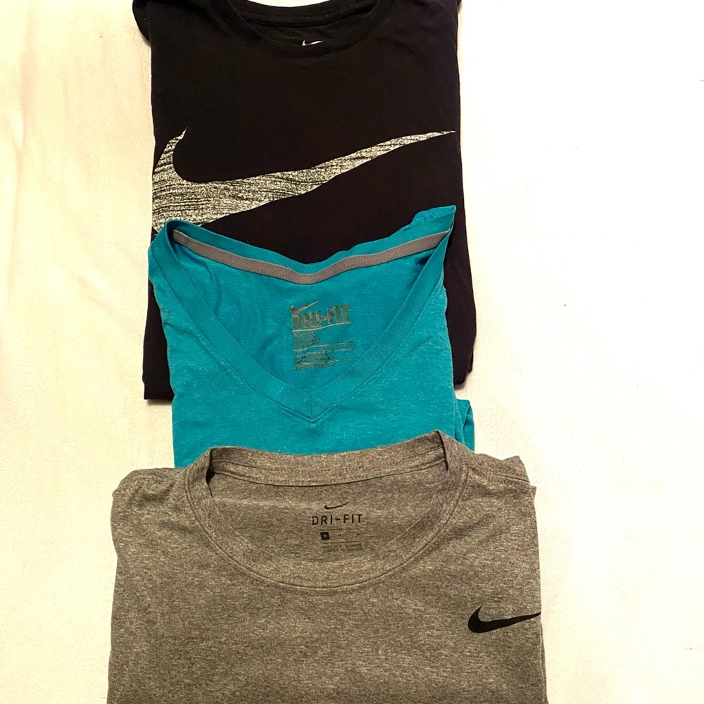 Bundle of 3 Nike Dri-fit shirts